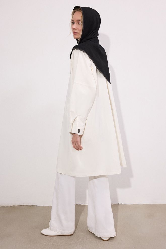 Touche Prive White Single Breasted Hooded Coat Wholesale Clothing Lounge