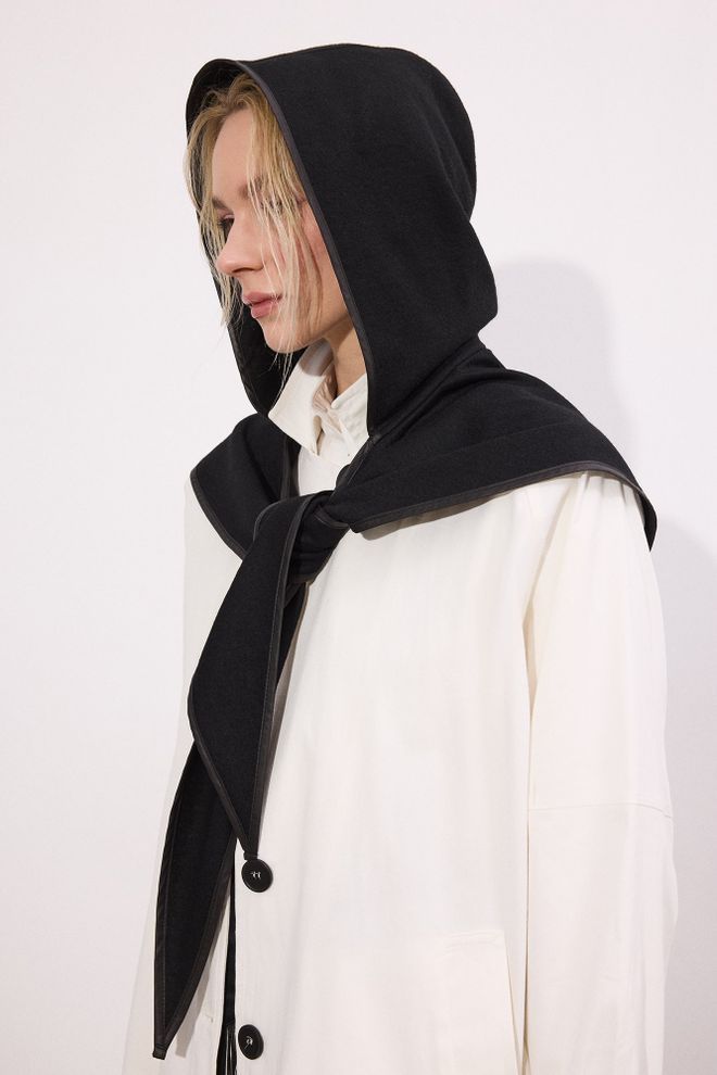 Touche Prive White Single Breasted Hooded Coat Wholesale Clothing 1