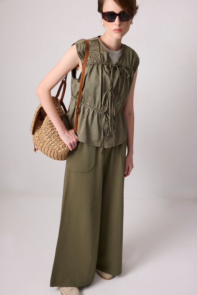 Touche Prive Khaki Casual Tie Closure Vest With Patch Pocket Wholesale Clothing 1