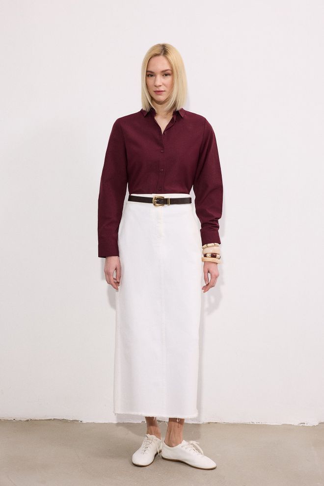 Touche Prive Bordowa Czerwona Koszula Z Karbowanym Dekoltem I Zapięciem Na Guziki Hurtowa sprzedaż odzieży Casual