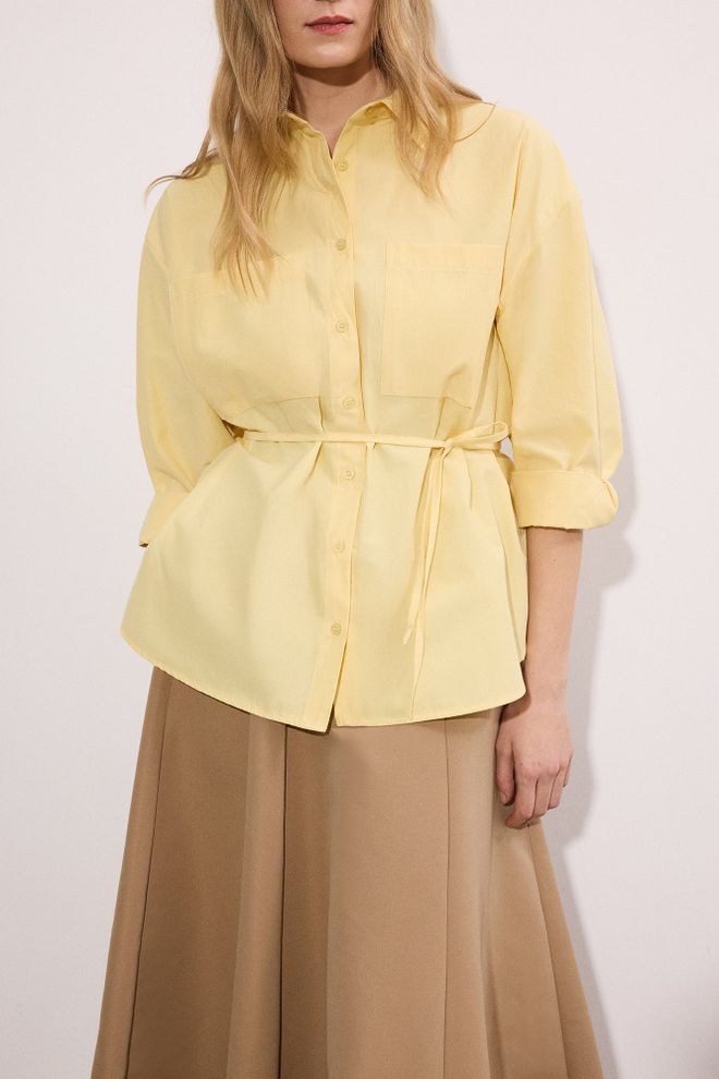 Touche Prive Chemise Jaune À Encolure Échancrée Et Manches 3/4 Vêtements en gros Lounge