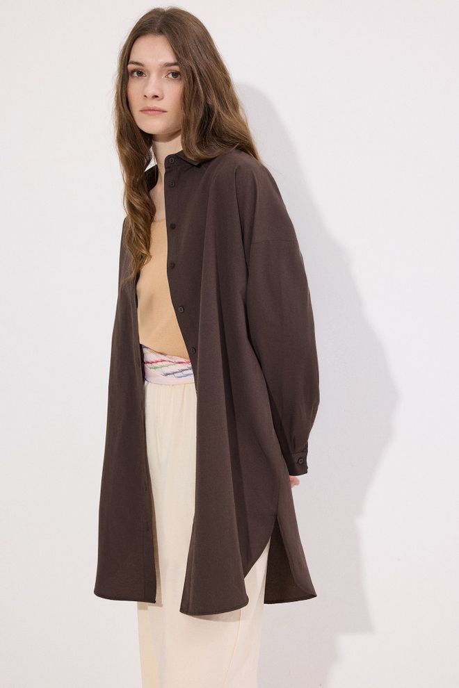 Touche Prive Коричневая Повседневная Рубашка Оверсайз С Водолазкой Оптовая продажа одежды Бездельничать