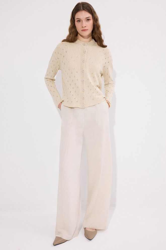 Touche Prive Beige Cardigan With Buttoned Closure And Round Neck Wholesale Clothing 1