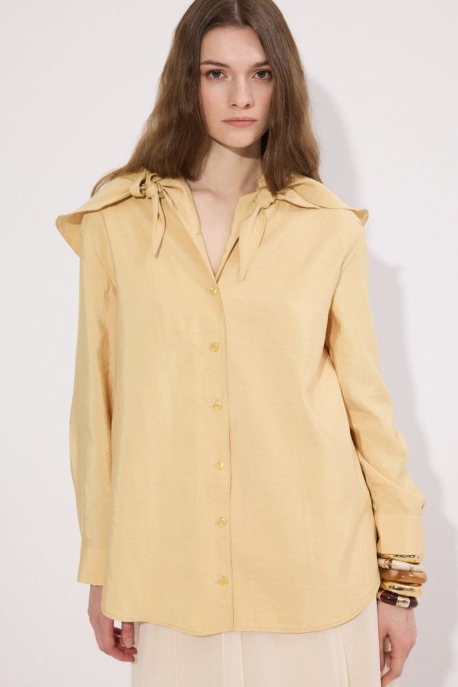 Touche Prive Желтая Повседневная Рубашка С V образным Вырезом И Пуговицами Оптовая продажа одежды Весна