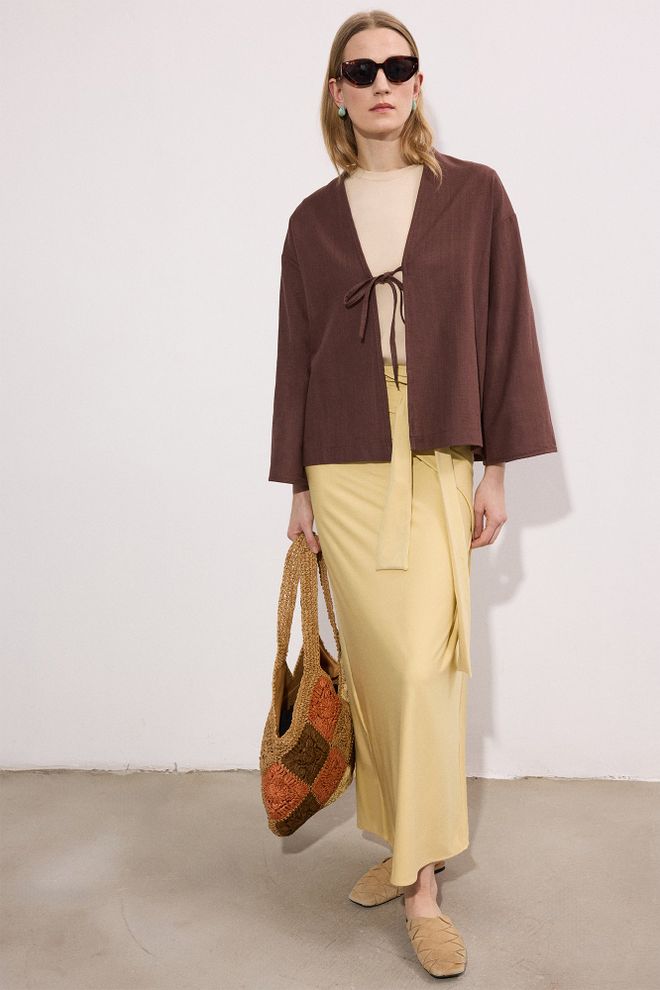 Touche Prive Brown Kimono With Ethnic Elegant Modest Style Wholesale Clothing Lounge