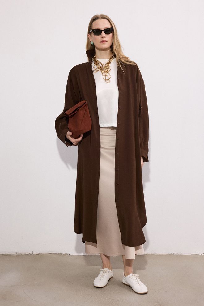 Touche Prive Rjava Elegantna Midi Majica Obleka Z Visokim Ovratnikom Oblačila na debelo Skromno