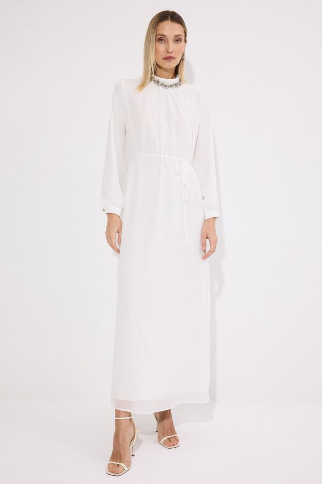 Touche Prive Robe Droite Blanche Élégante À Col Haut Et Manches Longues Vêtements en gros Modeste