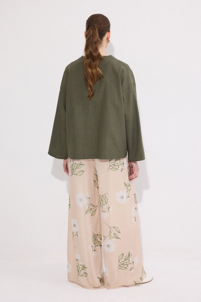 Touche Prive Khaki Kimono With Tie Closure And Oversized Fit Wholesale Clothing Spring