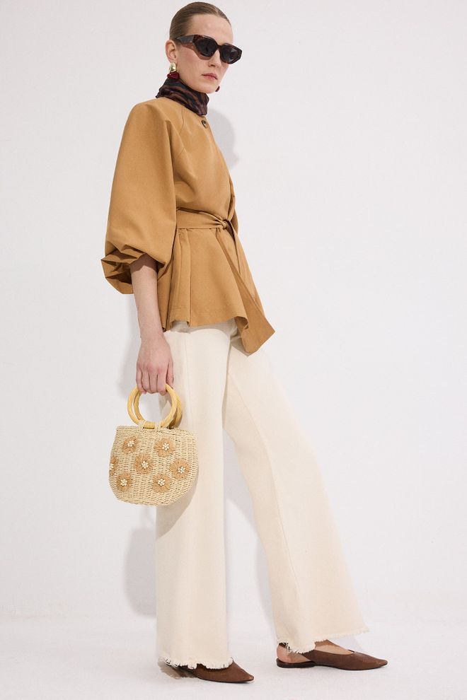 Touche Prive Slamnata Vrečka S Cvetličnim Motivom Oblačila na debelo 1