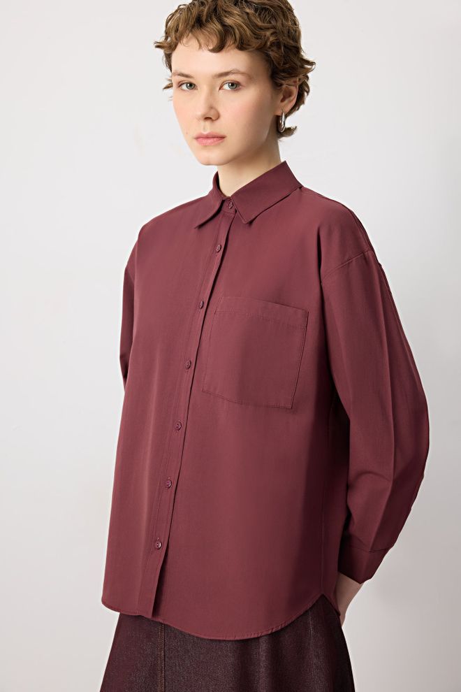 Touche Prive Camicia Bordeaux Con Collo A Polo E Chiusura Con Bottoni Abbigliamento all'ingrosso Casuale