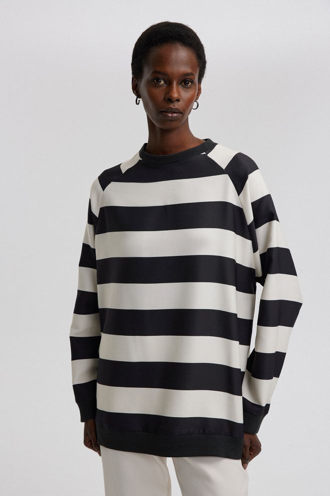 Touche Prive Црна Пругаста Неформална Туника Са Раглан Рукавима Велепродаја одеће скроман