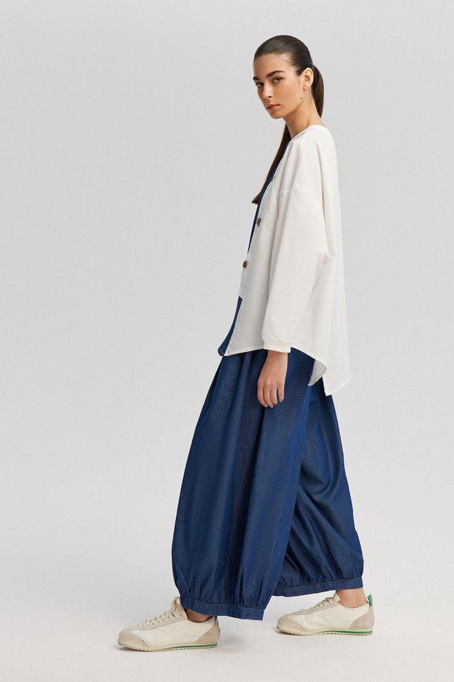 Touche Prive Бела Оверсизед Блуза Са Дугим Равним Рукавима Велепродаја одеће скроман