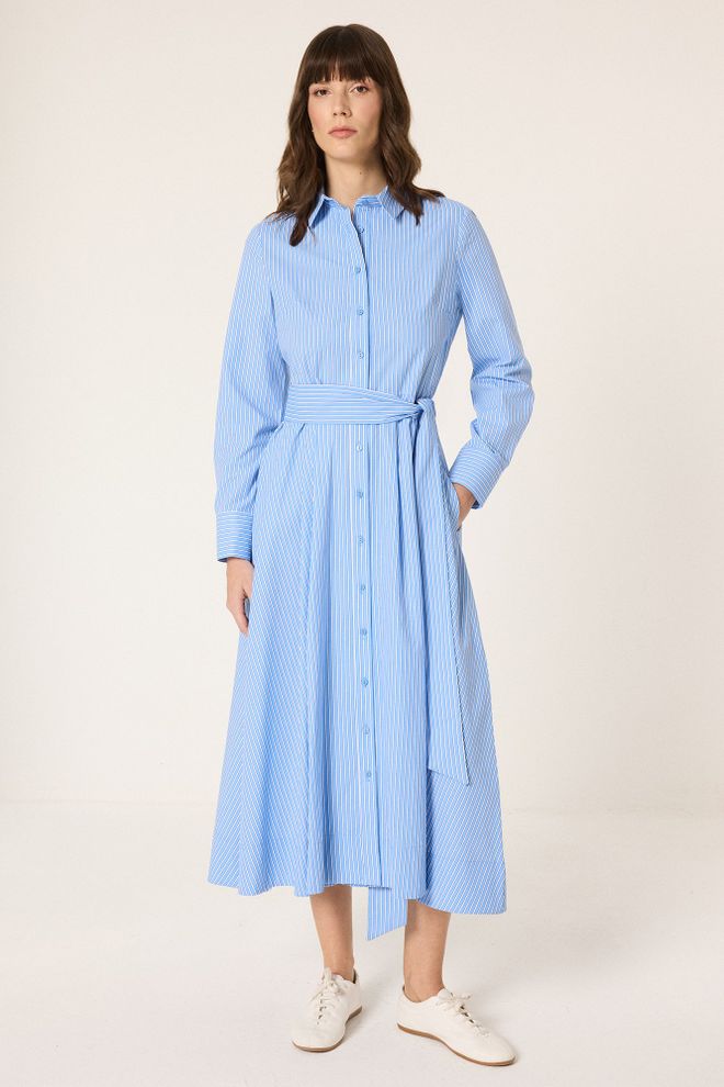 Touche Prive Niebieska Prążkowana Skromna Midi Sukienka Koszulowa Hurtowa sprzedaż odzieży Skromny