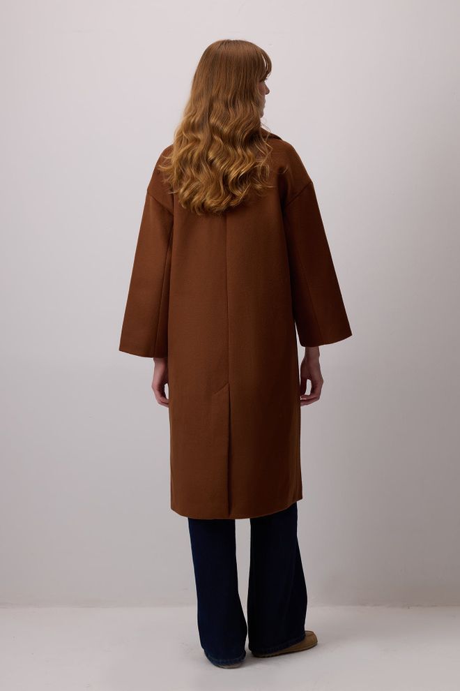 Touche Prive Rjav Enoprsni Dolg Oversized Plašč Z Gumbi Ravnimi Rokavi In Zarezanim Ovratnikom Oblačila na debelo Ležerno