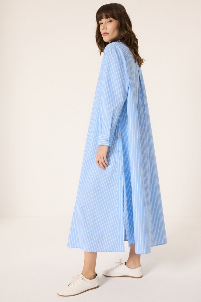 Touche Prive Niebieska Pasiasta Sukienka Koszulowa Midi Z Długim Rękawem Hurtowa sprzedaż odzieży Skromny