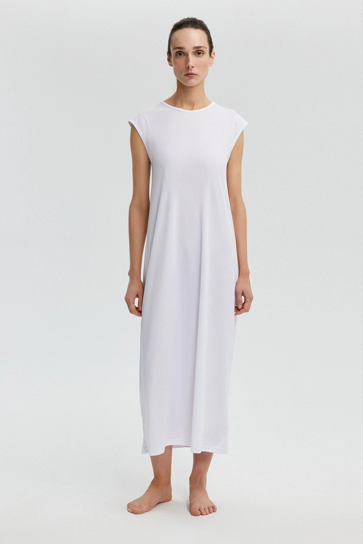 A wholesale clothing model wears tou12699-sleeveless-dress-lining-white, Turkish wholesale Dress of Touche Prive
