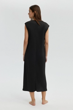 A wholesale clothing model wears tou12688-sleeveless-dress-lining-black, Turkish wholesale Dress of Touche Prive