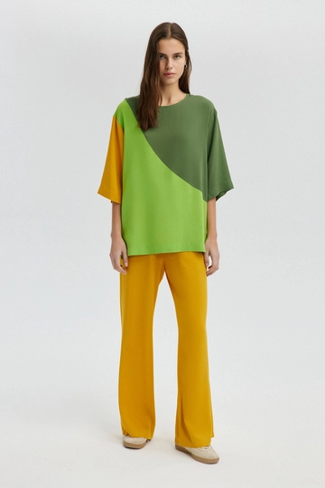 A wholesale clothing model wears  Block Color Viscose Set - Khaki
, Turkish wholesale Suit of Touche Prive