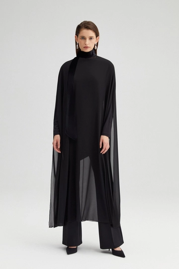 Hurtowa modelka nosi  Szyfonowa tunika bez rękawów z paskiem na szyję - Czarna
, turecka hurtownia Tunika firmy Touche Prive