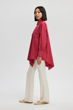 A wholesale clothing model wears tou12945-asymmetric-poplin-tunic-fuchsia, Turkish wholesale Tunic of Touche Prive