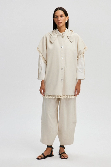 A wholesale clothing model wears  Hooded Linen Jacket With Tassel Detail - Cream
, Turkish wholesale Jacket of Touche Prive