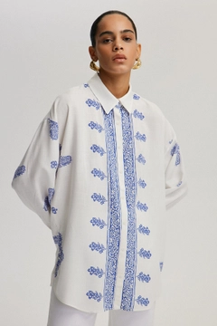 A wholesale clothing model wears tou13085-patterned-viscon-shirt-blue, Turkish wholesale Shirt of Touche Prive