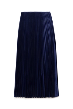 Bir model, Touche Prive toptan giyim markasının tou12818-pleated-skirt-blue toptan Etek ürününü sergiliyor.