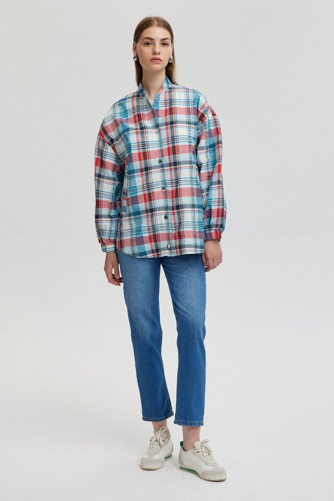 Touche Prive Bomberjacke Mit Karomuster Blau Großhandelskleidung Lässig