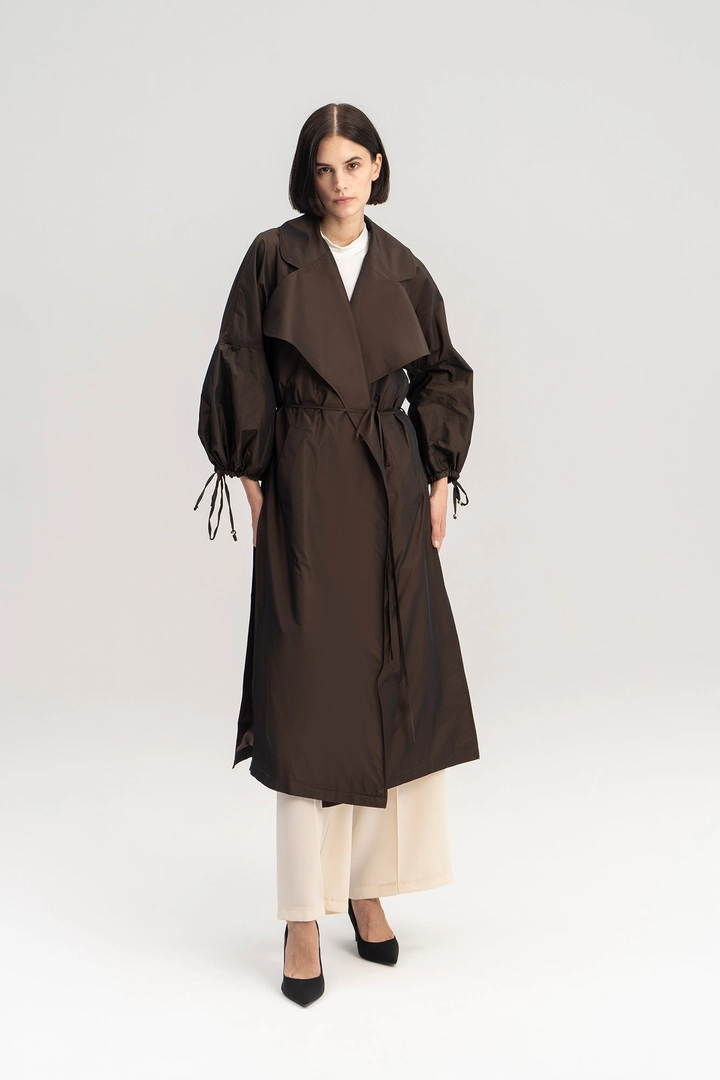 A wholesale clothing model wears TOU10224 - Double Breasted Trenchcoat With Arm Lace - Brown, Turkish wholesale Trenchcoat of Touche Prive