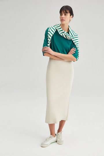 Ένα μοντέλο χονδρικής πώλησης ρούχων φοράει  Ελαστική Μέση Ζέρσεϊ Φούστα - Κρεμ
, τούρκικο Φούστα χονδρικής πώλησης από Touche Prive