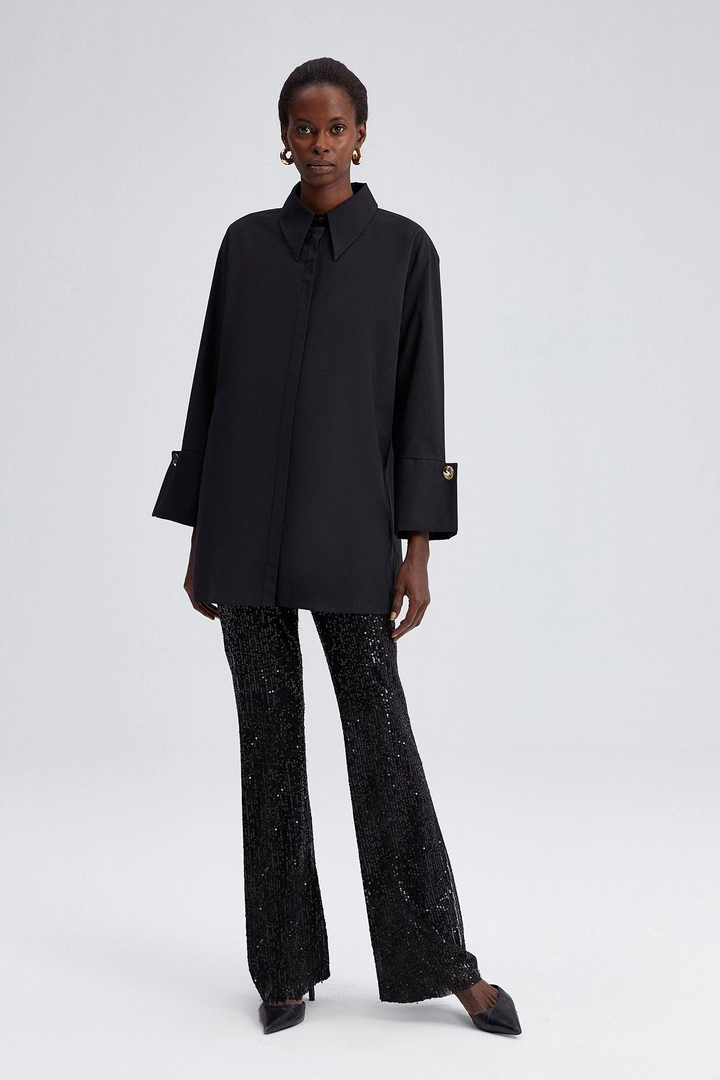 Un model de îmbrăcăminte angro poartă tou11671-poplin-shirt-with-widee-cuff-black, turcesc angro Cămaşă de Touche Prive