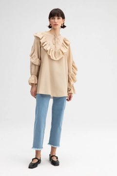 A wholesale clothing model wears TOU11004 - Frilled Poplin Tunic - Beige, Turkish wholesale Tunic of Touche Prive