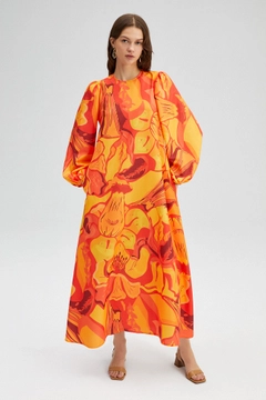 A wholesale clothing model wears TOU11006 - Balloon Sleeve Poplin Dress - Orange, Turkish wholesale Dress of Touche Prive