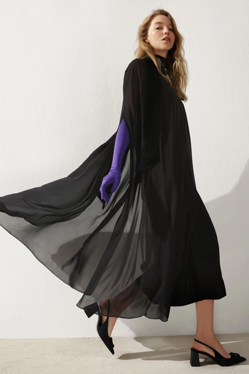 A wholesale clothing model wears  Sleeveless Shiffon Tunic With Neckband - Black
, Turkish wholesale Tunic of Touche Prive