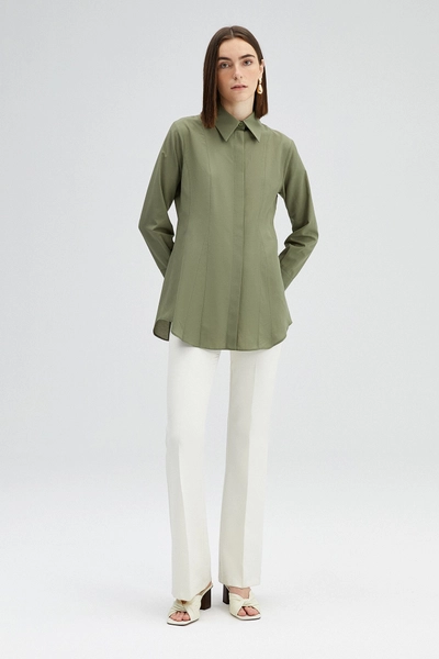 A model wears TOU11075 - Fit Poplin Shirt - Khaki, wholesale Shirt of Touche Prive to display at Lonca