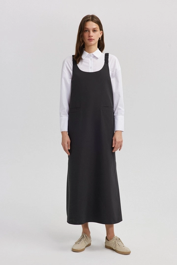 A wholesale clothing model wears  Thick Strap Jilet - Black
, Turkish wholesale Dress of Touche Prive