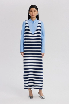 A wholesale clothing model wears tou12529-v-neck-striped-gilet-blue, Turkish wholesale Dress of Touche Prive