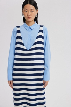 A wholesale clothing model wears tou12529-v-neck-striped-gilet-blue, Turkish wholesale Dress of Touche Prive