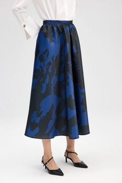 عارض ملابس بالجملة يرتدي tou12367-patterned-satin-skirt-navy-blue، تركي بالجملة جيبة من Touche Prive