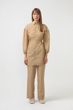 Ένα μοντέλο χονδρικής πώλησης ρούχων φοράει 46025 - THIN JACKET WITH ZIPPER DETAIL, τούρκικο Μπουφάν χονδρικής πώλησης από Touche Prive