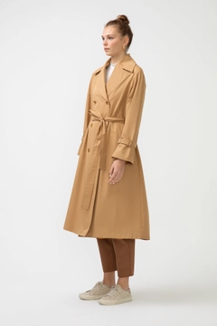 A wholesale clothing model wears 46681 - Double Breasted Trench Coat, Turkish wholesale Trenchcoat of Touche Prive