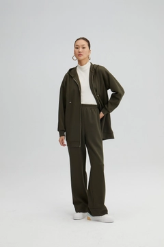 Ένα μοντέλο χονδρικής πώλησης ρούχων φοράει 34025 - Sweatshirt Trousers Scuba Set, τούρκικο Ταγέρ χονδρικής πώλησης από Touche Prive