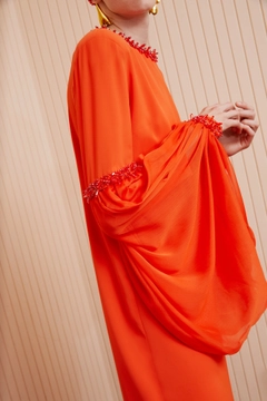 Una modella di abbigliamento all'ingrosso indossa 34399 - Sunshine Dress, vendita all'ingrosso turca di Vestito di Touche Prive
