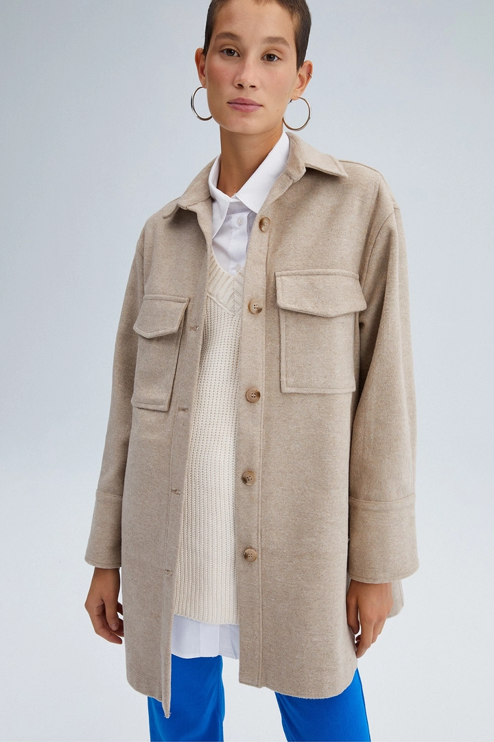 Una modelo de ropa al por mayor lleva 34590 - Pocket Detailed Fleece Jacket, Chaqueta turco al por mayor de Touche Prive