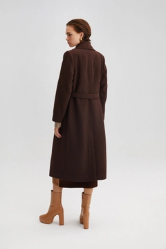 A wholesale clothing model wears 34505 - Belted Fleece Coat, Turkish wholesale Coat of Touche Prive