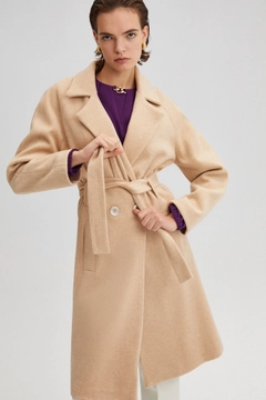 A wholesale clothing model wears 34703 - Belted Double Breasted Coat, Turkish wholesale Coat of Touche Prive