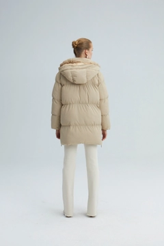 A wholesale clothing model wears 35475 - Oversize Puffer Jacket, Turkish wholesale Coat of Touche Prive