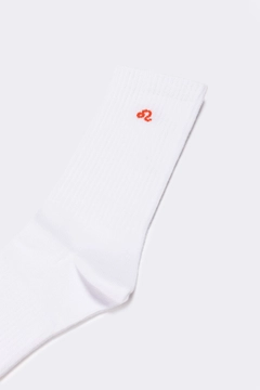 A wholesale clothing model wears tou11742-embroidered-socks-white-&-red, Turkish wholesale Socks of Touche Prive