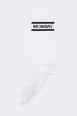 Een kledingmodel uit de groothandel draagt tou11751-embroidered-socks-white-&-black, Turkse groothandel  van 