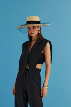 Veleprodajni model oblačil nosi TBU11339 - Linen Blend Design Women's Vest - Black, turška veleprodaja Telovnik od Tuba Butik